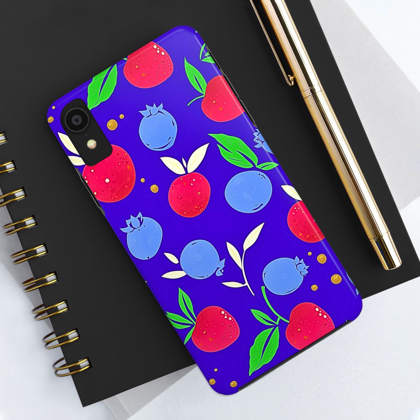 Funda resistente para teléfono con diseño de arándanos y fresas | Estética