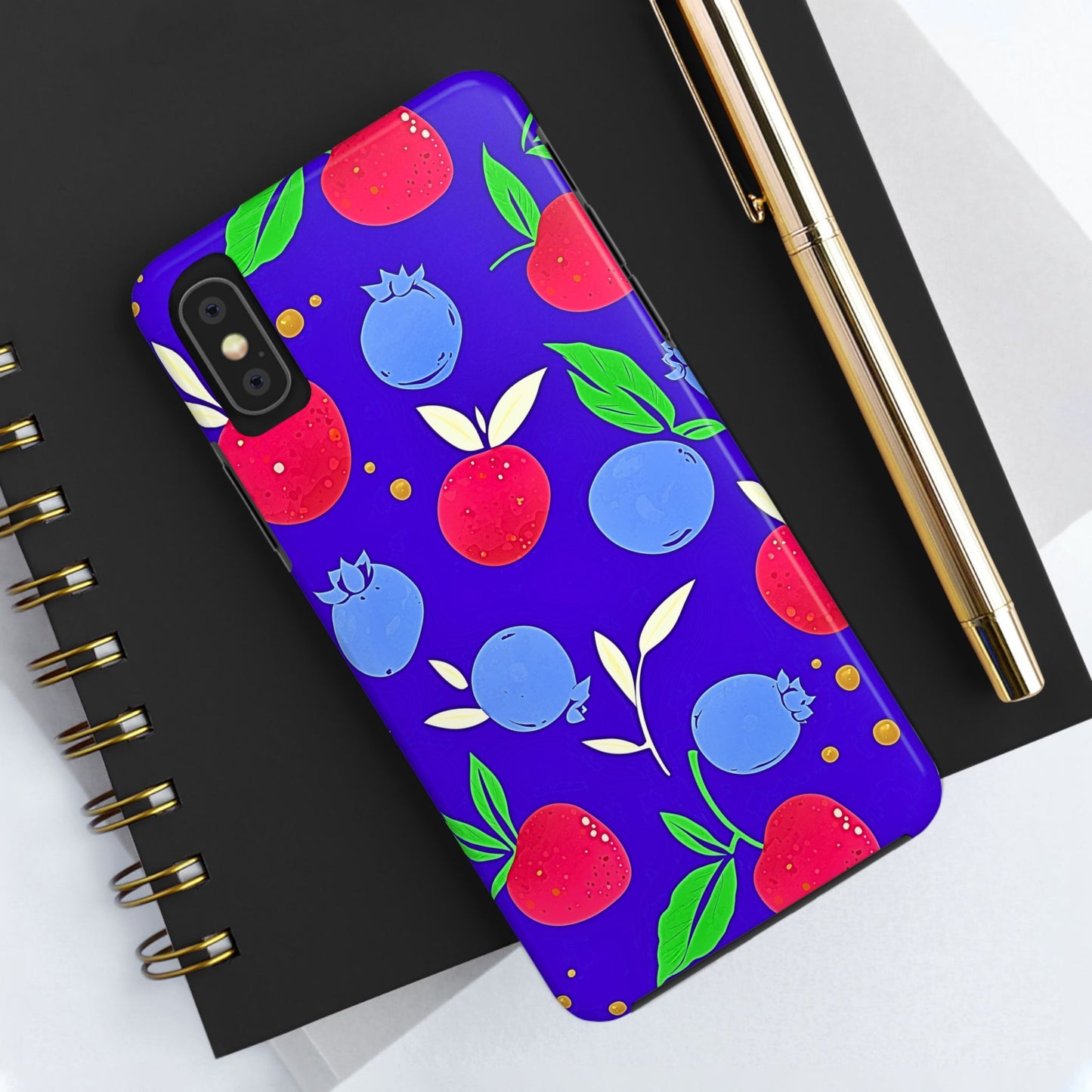 Funda resistente para teléfono con diseño de arándanos y fresas | Estética