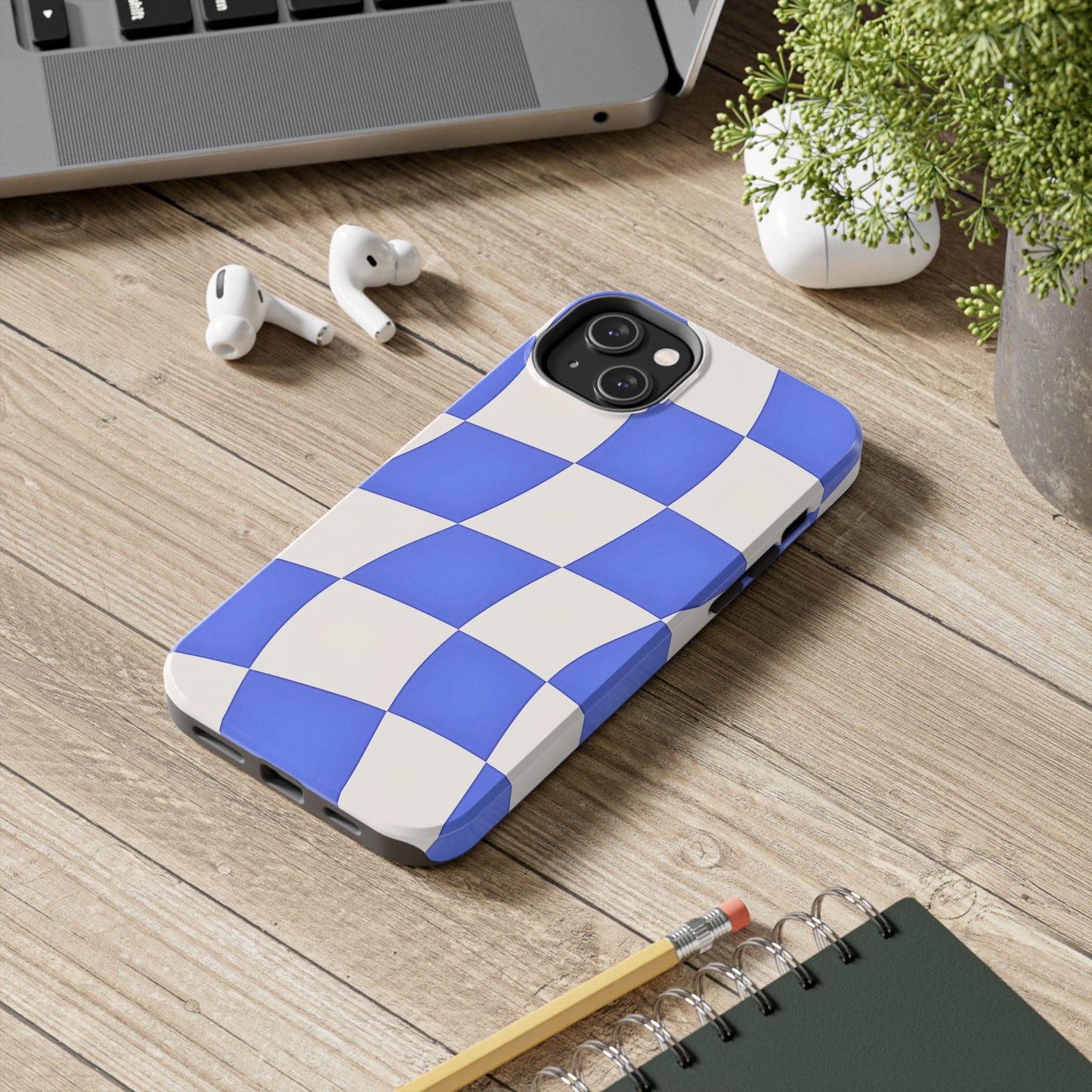 Funda resistente para teléfono con estampado ondulado de cuadros azules | Estética