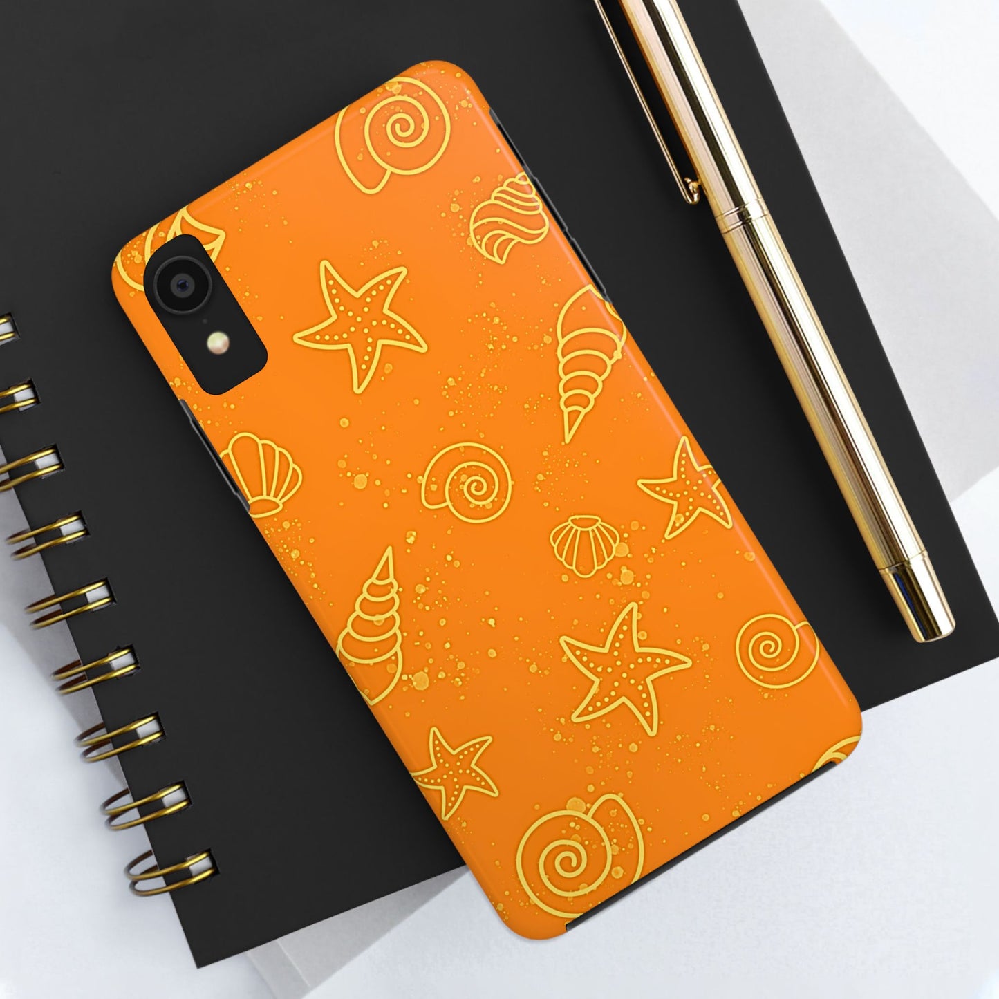 Funda resistente para teléfono con diseño de conchas naranjas | Estética