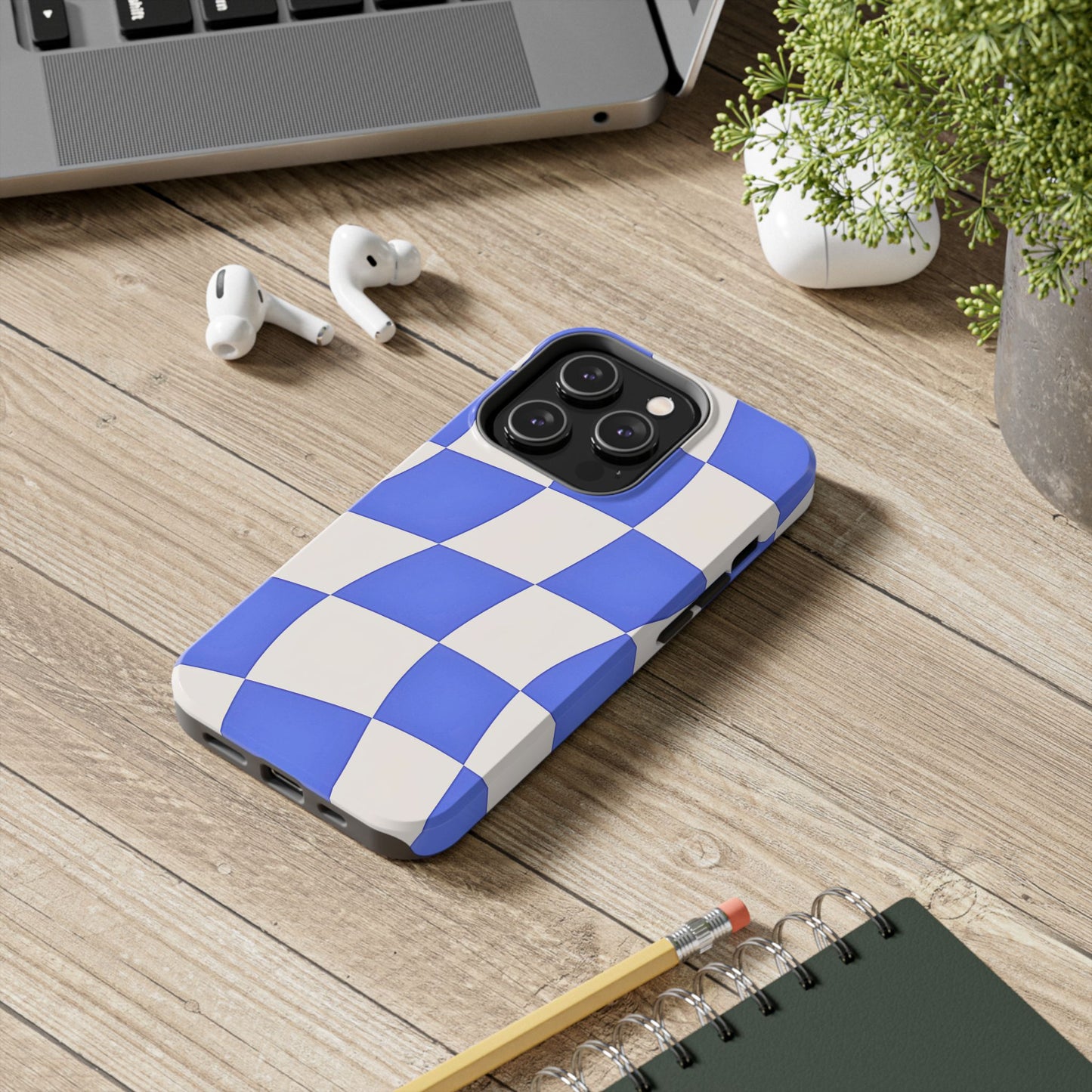 Funda resistente para teléfono con estampado ondulado de cuadros azules | Estética
